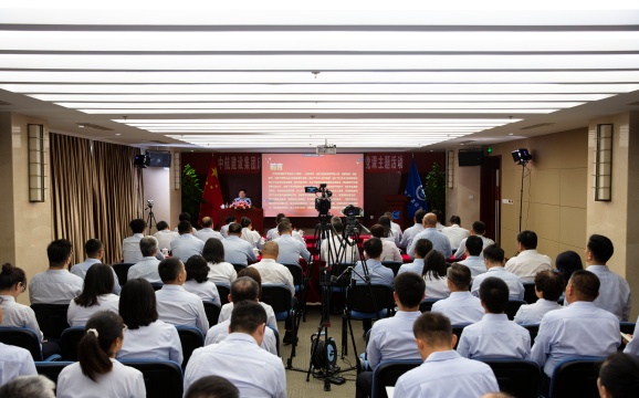 乐动(中国)隆重举行庆祝中国共产党成立103周年暨书记上党课主题活动